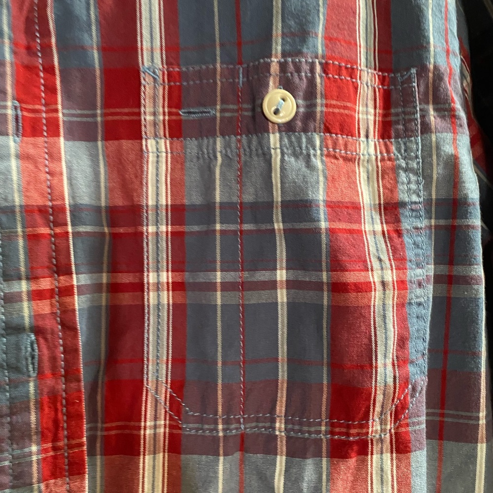 Shirt - Picture 4 of 4